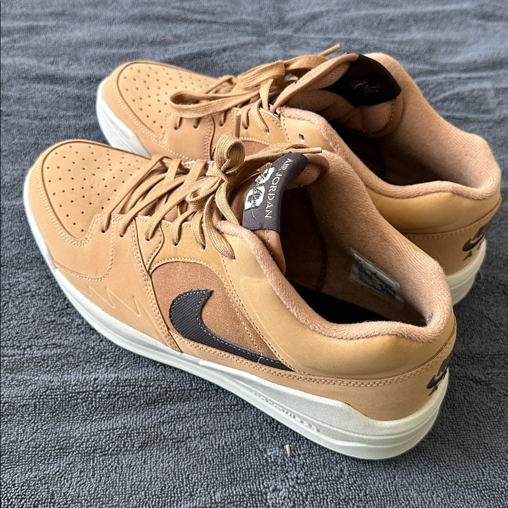 Nike Air Jordan Stadium 90 - Picture 2 of 5